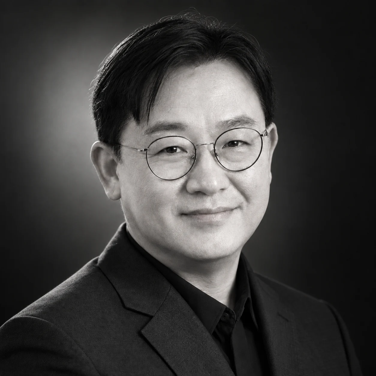 Jinwoo Jang